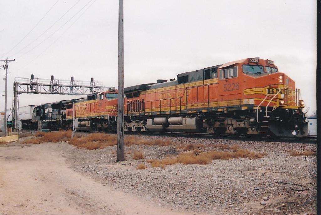 BNSF 5226 West